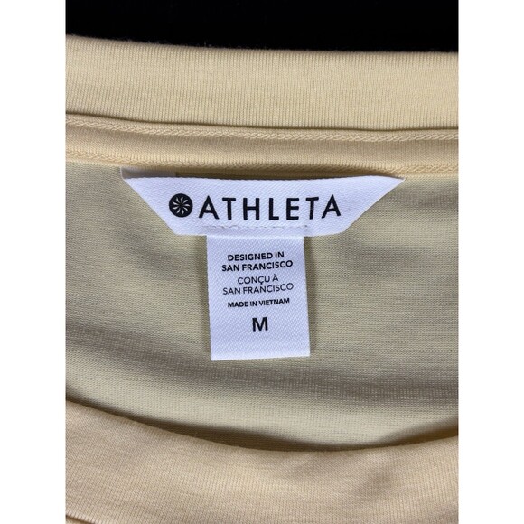 Athleta Getaway Tee Pale Lunaria Butter Yellow Medium Short Sleeve Relaxed - Picture 4 of 13